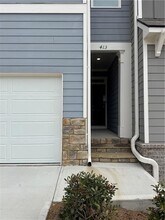 413 Stoneybrook Dr in Dahlonega, GA - Foto de edificio - Building Photo