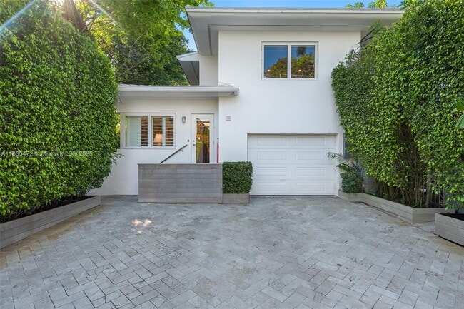 property at 6001 N Bay Rd