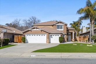 9114 Willamette Ct in Bakersfield, CA - Building Photo - Building Photo