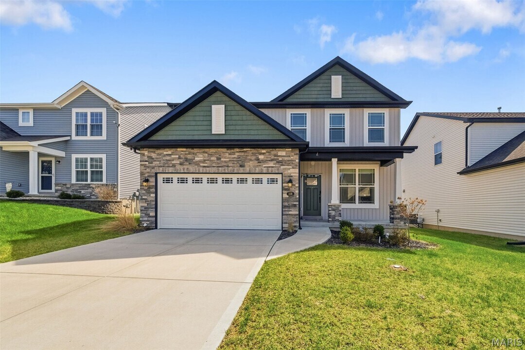 106 Sommerset Ct in O'Fallon, MO - Building Photo