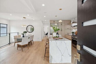 536 Rockdale Dr in San Francisco, CA - Building Photo - Building Photo