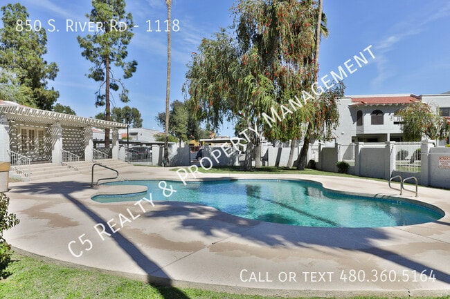 850 S River Dr in Tempe, AZ - Building Photo - Building Photo