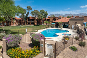 Coronado Villas Apartments in Tucson, AZ - Building Photo - Building Photo