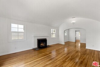 515 Kings Rd in West Hollywood, CA - Building Photo - Building Photo