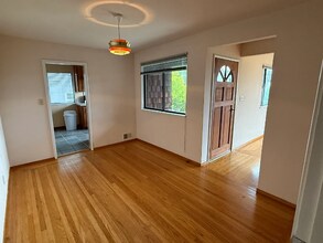 1375 Grizzly Peak Blvd in Berkeley, CA - Foto de edificio - Building Photo