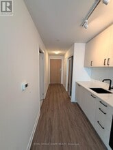 1 Quarrington Lane in North York, ON - Building Photo - Building Photo