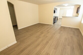 937 Harvest Salt Ln in La Marque, TX - Building Photo - Building Photo