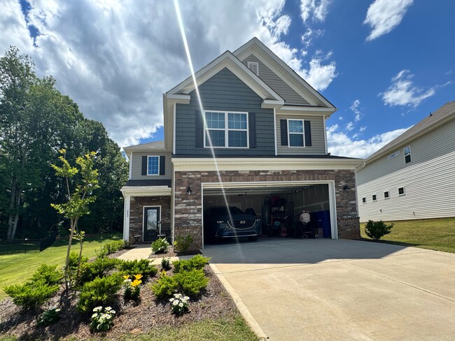 202 Eden Ave in Mooresville, NC - Building Photo - Building Photo