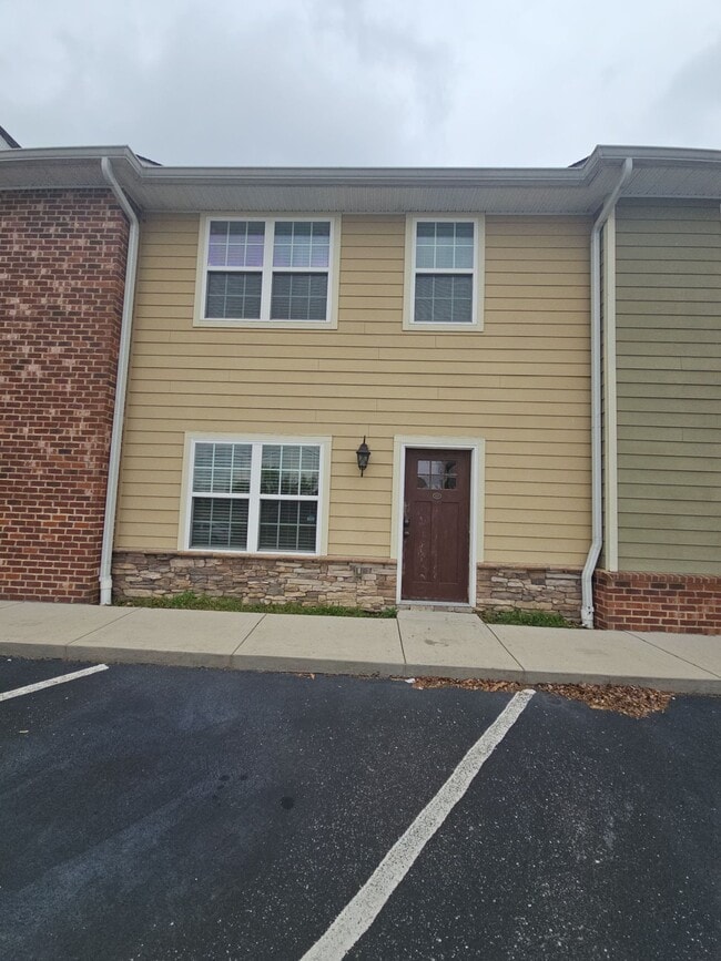 property at 373 E Jere Whitson Rd