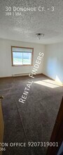 30 Donohue Ct in Fond du Lac, WI - Building Photo - Building Photo