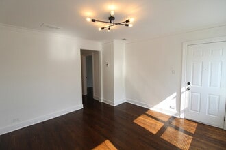 2242 S Spaulding Ave in Chicago, IL - Building Photo - Building Photo