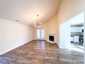 499 Coronation Dr in Fayetteville, NC - Building Photo - Building Photo