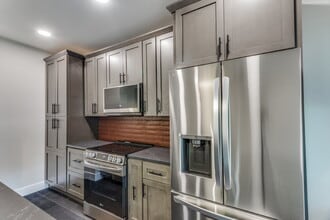 2823 W Cantey St in Fort Worth, TX - Building Photo - Building Photo