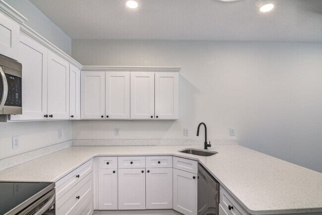 780 Oak Moss Pl in River Falls, WI - Foto de edificio - Building Photo