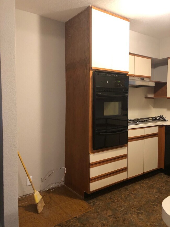 56131 Lindhurst St in Irving, TX - Building Photo - Building Photo