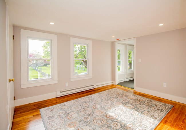 26 Dwight St, Unit 2