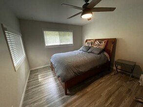 1305 E Grandview in Waupaca, WI - Building Photo - Building Photo