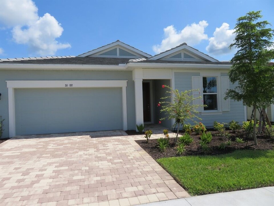 20488 Bandera Pl in Venice, FL - Building Photo