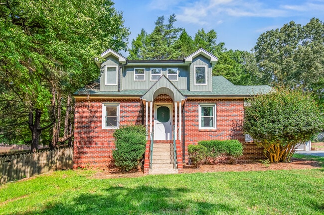 property at 4333 Robinhood Rd