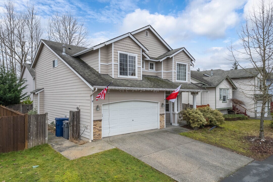18022 000029th Ave Se in Bothell, WA - Building Photo