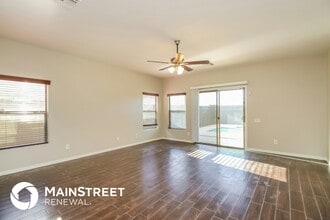 42725 W Martie Lynn Rd in Maricopa, AZ - Foto de edificio - Building Photo