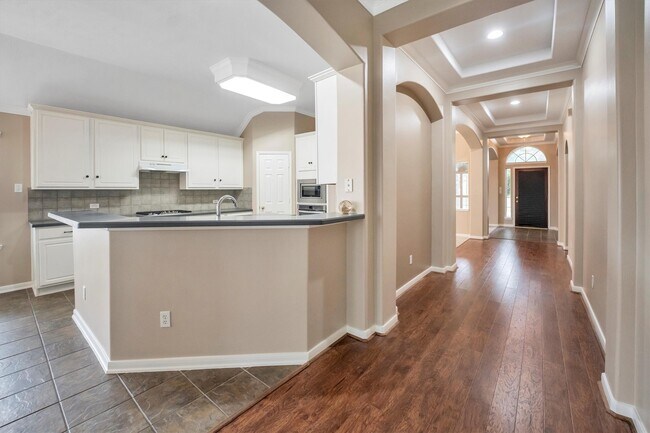 property at 2711 Sica Hollow Ln