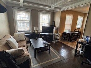 120 Sutherland Rd, Unit #1 in Boston, MA - Building Photo - Building Photo