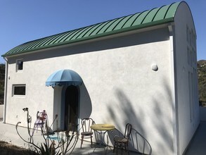 1646 Jando Dr in Topanga, CA - Building Photo - Building Photo