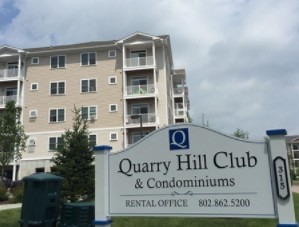 Quarry Hill Club & Condominiums in South Burlington, VT - Foto de edificio