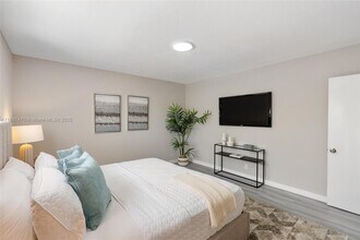 501 SE 23rd St in Fort Lauderdale, FL - Building Photo - Building Photo