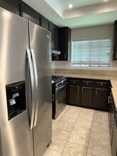 16211 Downey Ave in Paramount, CA - Building Photo - Building Photo