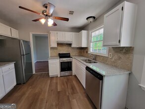 679 Wellington Way in Jonesboro, GA - Building Photo - Building Photo