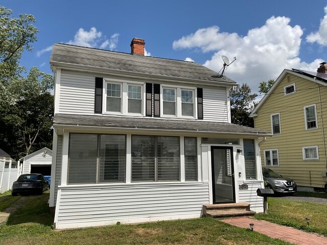 37 Westminster St in Hamden, CT - Building Photo - Building Photo