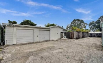2606 Liberty St in Hollywood, FL - Building Photo - Building Photo
