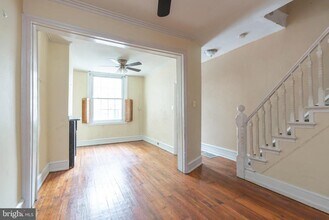 2719 Folsom St in Philadelphia, PA - Building Photo - Building Photo