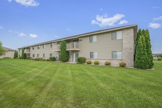 Waterford Heights in De Pere, WI - Foto de edificio - Building Photo