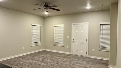 103 E Mulberry St in Rogers, AR - Building Photo - Building Photo