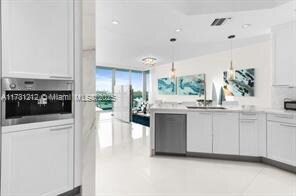10295 Collins Ave, Unit # 506 in Bal Harbour, FL - Building Photo - Building Photo