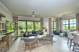 16889 Fairgrove Way in Naples, FL - Building Photo