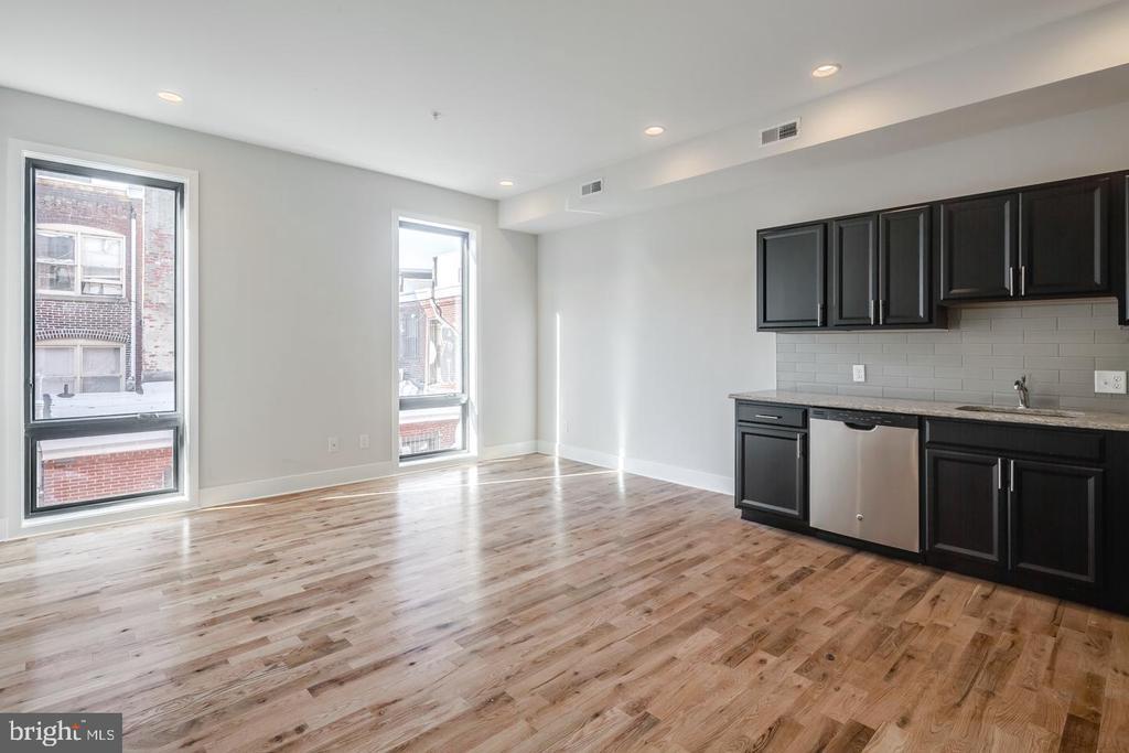 514 South St-Unit -UNIT 208 in Philadelphia, PA - Building Photo