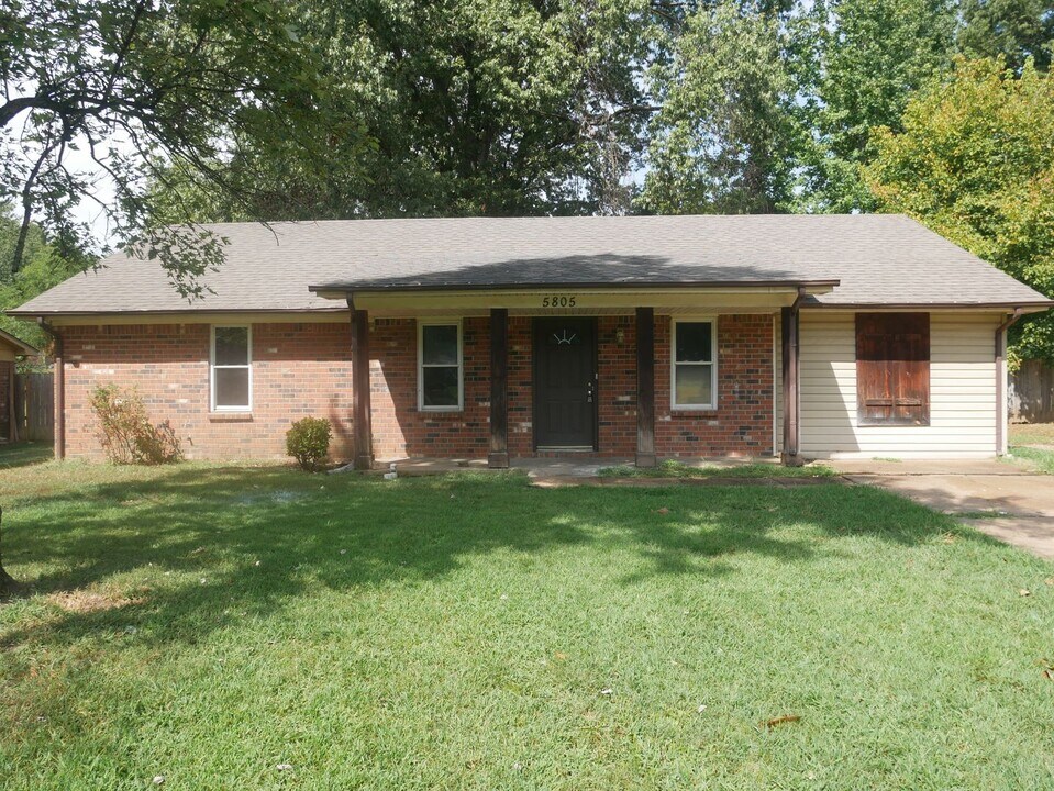 5805 Fleetwood Dr in Horn Lake, MS - Building Photo