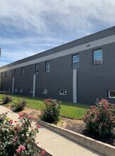 1413 E Washington St in Indianapolis, IN - Foto de edificio - Building Photo