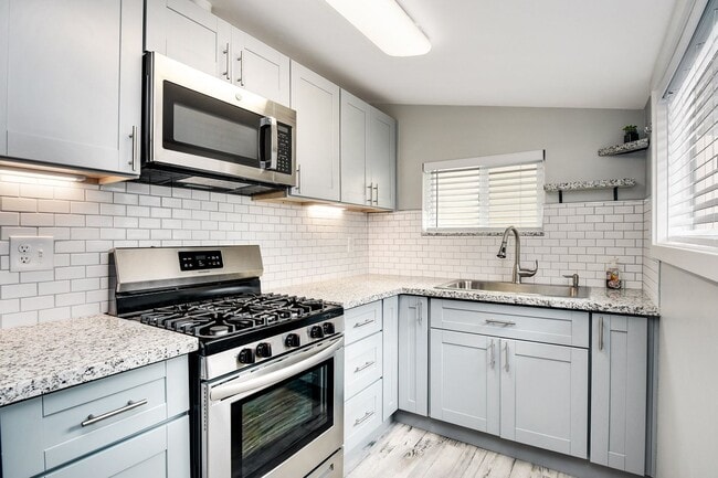 3976 Idaho St in San Diego, CA - Foto de edificio - Building Photo