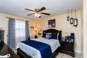 3036 Parkway Blvd, Unit 305 in Kissimmee, FL - Building Photo - Building Photo