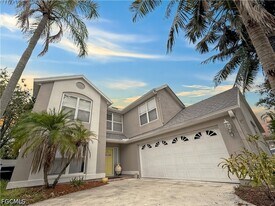 15009 Cloverdale Dr in Ft. Myers, FL - Building Photo