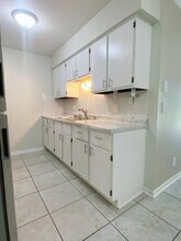 202 Charleston Blvd in Macomb, IL - Building Photo - Building Photo