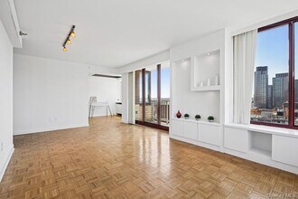 4-74-74 48th Ave in Queens, NY - Building Photo - Building Photo