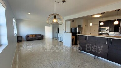 200 S Shore Dr in Miami Beach, FL - Building Photo - Building Photo