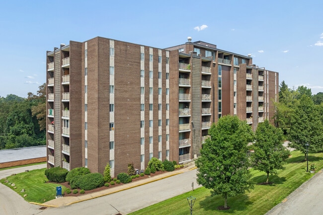 Monroeville Apartments at LaVale