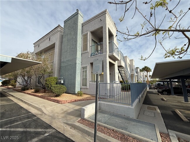 2201 Ramsgate Dr in Henderson, NV - Building Photo - Building Photo